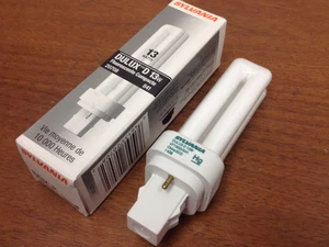 Sylvania - P/N: 20708 - 13W - Compact Fluorescent Lamp/Bulb - NEW - Picture 1 of 4