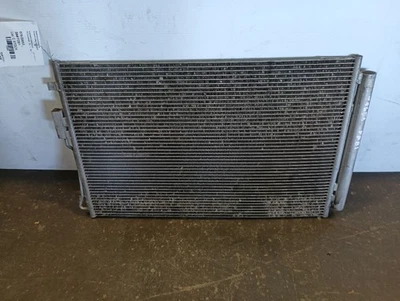 Condensador de aire acondicionado de Kia Sedona 2017 12284299 Foto 1 de 4