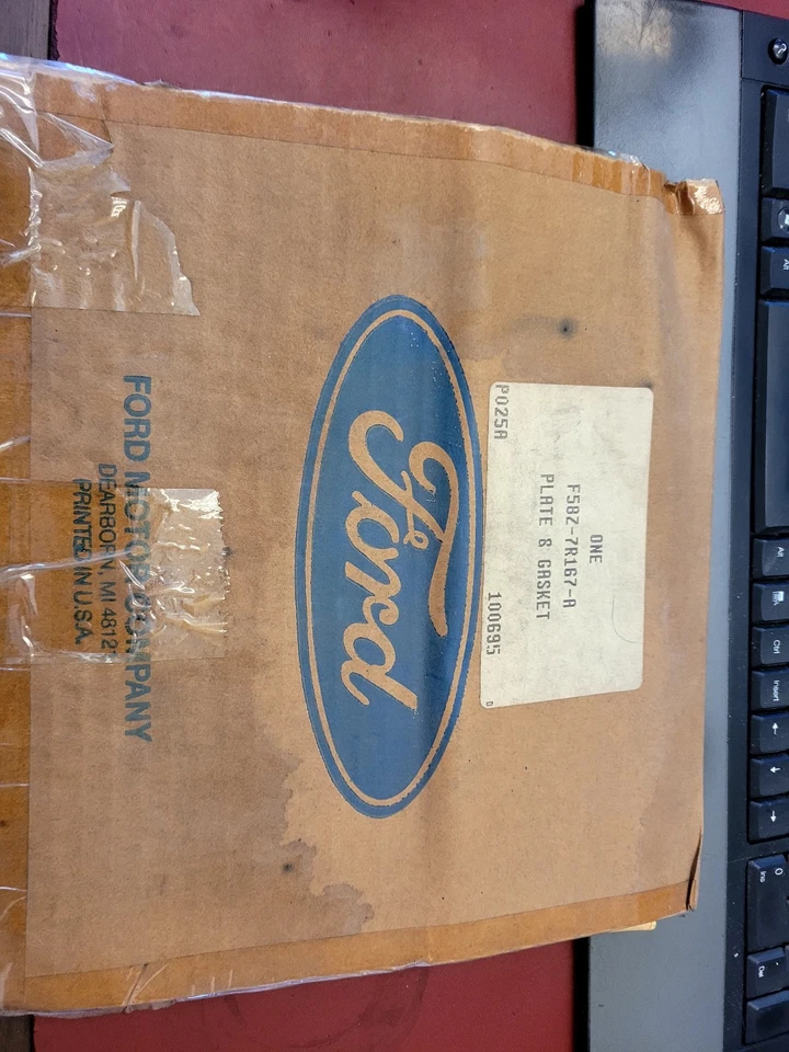 NEW Ford Transmission Pump Plate & Gasket F58Z-7R167-A 1995 100695  ( F1-3B) - Image 1 of 2