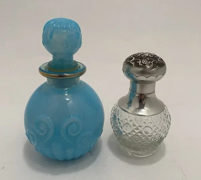 Lote de 2 botellas de perfume vintage AVON Bristol azul opalino colonia con tapón Foto 1 de 4