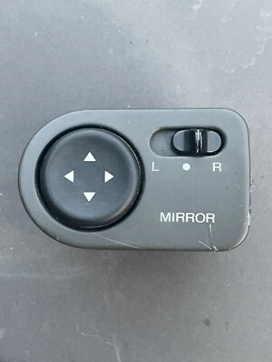 Interruptor de espejo retrovisor eléctrico Subaru Svx e interruptor de luz de estacionamiento y descongelador trasero 1996 Foto 1 de 4