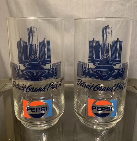 2 Detroit Grand Prix IV F1 Auto Car Racing PEPSI GLASS PROMO FORMULA 1 Libbey Cover