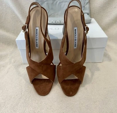 Novo Na Caixa MANOLO BLAHNIK Novo Marrom Camurça Criss Sandálias Salto Bloco Cruzado 40 - Imagem 1 de 4