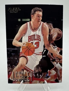 1996-97 Fleer #196 Luc Longley Chicago Bulls (European Edition) - Bild 1 von 2