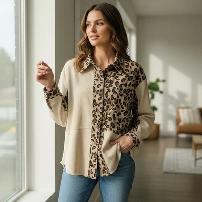 Acogedora chaqueta de pana Umgee para mujer con retazos de leopardo con botones talla M Foto 1 de 4