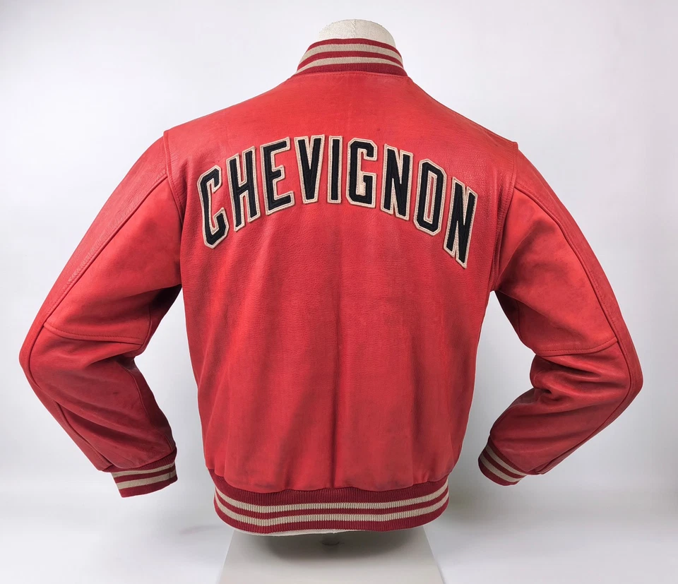 Chevignon Lederjacke rot Gr. S vintage 90s großes Rückenlogo - Bild 1 von 4