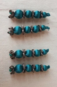 PASSEMENTERIE HOULES 2 PAIRES 4 PERLES ET NOEUDS COULEUR TURQUOISE REF814PNTG - Picture 1 of 2