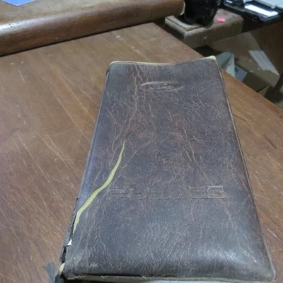 1994 FORD F-SERIES F150 F250 F350 OWNERS MANUAL WITH CASE OEM - Image 1 of 4