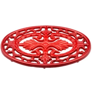 Remache grande de hierro fundido con patas ovaladas rojo esmaltado metal placa caliente ornamentado granja Foto 1 de 4