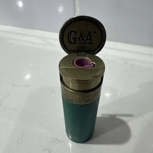 Vintage Guns And Ammo Shot Gun Shell Butane Lighter Green Measures 2 1/2 Inches - Picture 1 of 6