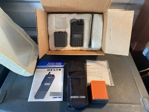 NUOVA radio bidirezionale Bendix King EPU4992M UHF 450-512 MHz 210 Ch 4Watt con accessorio - Foto 1 di 5