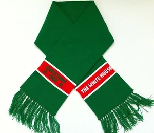 The White House Xmas 1986 Red White Green Acrylic Scarf Vtg Winter Fringe 9 x 57 - Picture 1 of 3