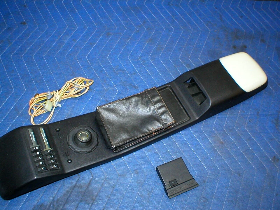 Camaro Firebird 1982-92 techo rígido consola superior + linterna camaro gm funcionando Foto 1 de 4