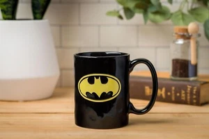 Batman Gelb Schwarz Original Logo Keramik Keramik DC Comics Tee Kaffee Becher 12oz - Bild 1 von 6