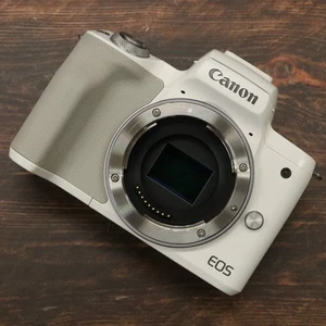 Canon EOS Kiss M2 24.1MP Spiegellose Digitalkamera Body WEISS [Near Mint] #6455 - Bild 1 von 13