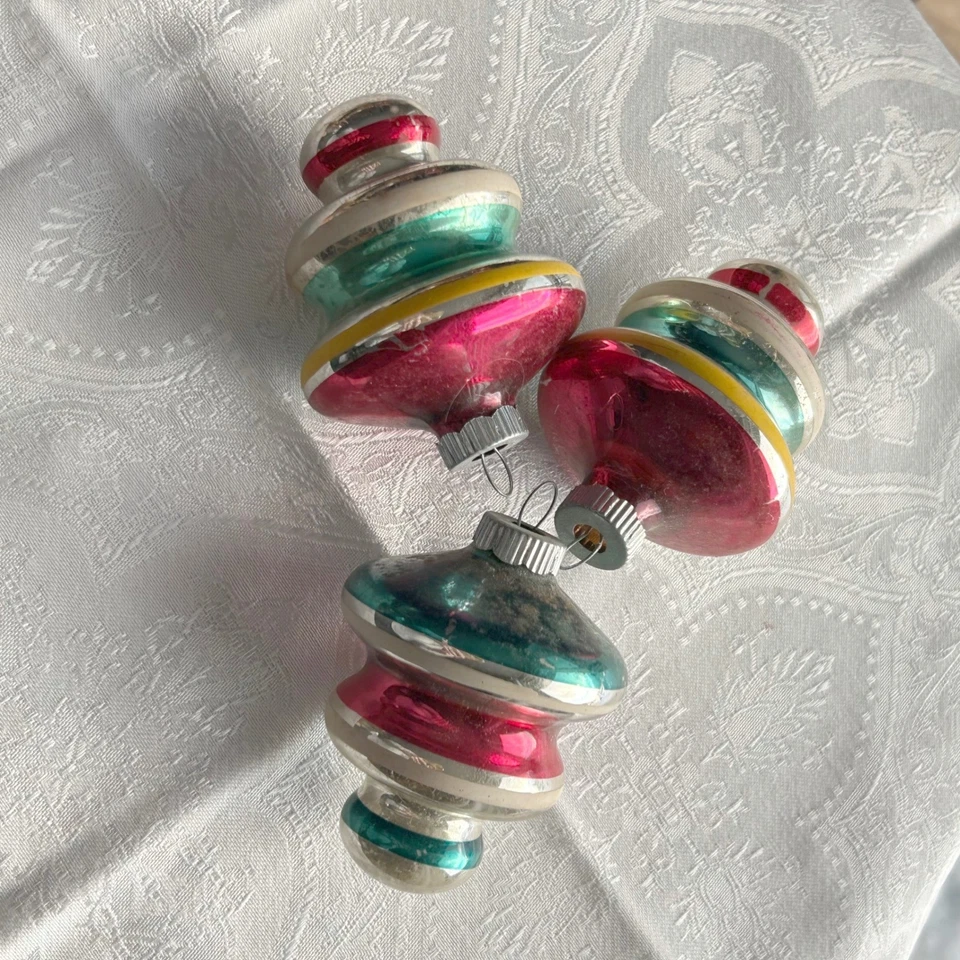 De Colección MCM Apilado OVNI Top Vidrio Adornos Rosa Verde Azulado Rayas Lote de 3 Brite Brillante Foto 1 de 4