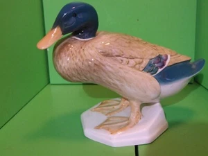 BESWICK MALLARD DUCK MODEL 817 / 2 - Picture 1 of 3