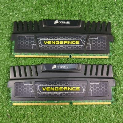 Corsair Vengeance 16GB (2x8GB) DDR3 1600MHz High-Performance RAM Kit - Image 1 of 4