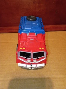 Transformers ROTB Smash Changer Optimus Prime Action Figure. - Picture 1 of 3