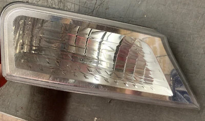 2008,2009,2010,2011,2012 Jeep Liberty RH Side Park Turn Lamp OEM 57010124AB Foto 1 de 4