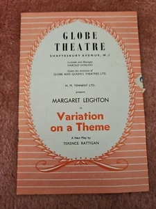 Jeremy Brett 'Variations On A Theme' 1958 Globe Theatre London Programme - Picture 1 of 3