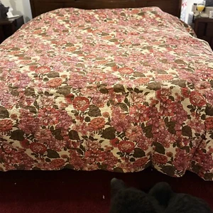 VTG Mid Century 70s Bedspread Mod Flower Power 102” x 112" Floral Movie Prop - Picture 1 of 9