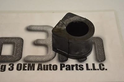 Pontiac Aztek Buick Terraza Front Stabilizer Shaft Insulator new OEM 10275555 - Image 1 of 3