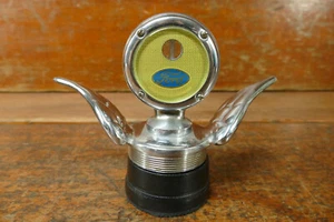 1928-1929 Model A Ford Moto Meter w/ Wings Radiator Cap with Temperature Gauge - Picture 1 of 8