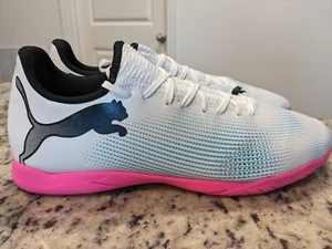 Botines de fútbol sala PUMA Furure 7 Play IT para hombre talla 9,5 blanco rosa - Imagen 1 de 7