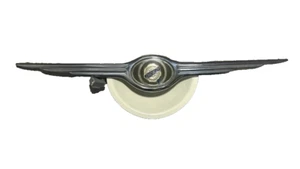 05-10 Chrysler PT Cruiser Liftgate Electric Trunk Door Handle Emblem ( white ) - Picture 1 of 5