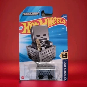Hot Wheels 146/250 Minecraft Minecart Skeleton HW Screen Time 8/10 Diecast Auto - Bild 1 von 2