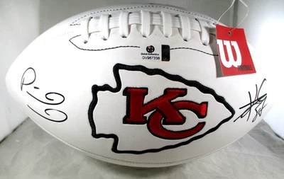 Patrick Mahomes & Travis Kelce / 2X Autografiado K.C Chiefs Fútbol Blanco / Certificado de Autenticidad Foto 1 de 4