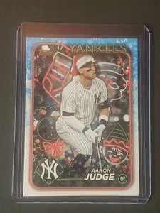 2024 Topps Holiday Aaron Judge #H99 “Santa Hat” SP Yankees - Picture 1 of 2