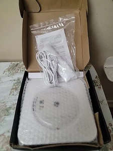 Desktop CD Player with Speakers, - Picture 1 of 5