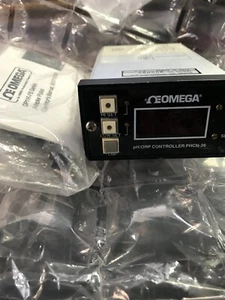 OMEGA PHCN-36 Microprocessor pH/ORP Controller - Picture 1 of 1