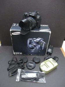 Samsung NX10 camera body & Samsung 18-55mm OIS lens & Battery & charger MINT - Picture 1 of 9
