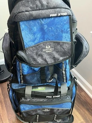 Realtree Pro 3700 Large Pro Fishing Tackle Box Storage Backpack and Bag PICK UP! Foto 1 de 4