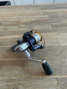 Mulinello da Pesca Spinning Daiwa Regal 1000 xi 1000xi funziona benissimo SPEDIZIONE GRATUITA - Foto 1 di 10