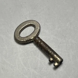 Vintage Handschellenschlüssel offener Lauf Skelettschlüssel vernickelt 1-1/8" lang - Bild 1 von 4