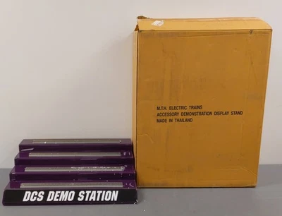 MTH Accessory Demonstration Display Stand EX/Box - Image 1 of 4