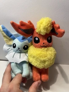 Lote de peluches Tomy Pokémon Flareon y Vaporeon - Imagen 1 de 9