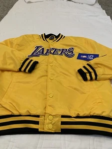 NBA Ultra Game Los Angeles Lakers Logo Stitched Yellow Jacket Size Small NWT - Picture 1 of 4