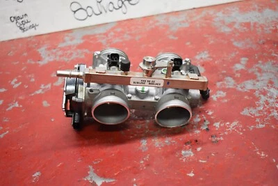 Polaris RZR XP 4 1000 2023 carrocería del acelerador inyectores de combustible carril de combustible sensor TMAP Foto 1 de 4