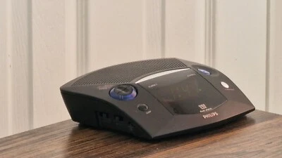 Philips Electronic Radio Alarm Clock / ET / Space Age / Retro / Black / Vintage - Image 1 of 4