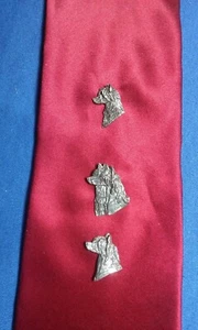 3 chinesische haarlose Puffkrawattennadeln mit Wappen Zinn Hund Schmuck b Cindy A. Conter   - Bild 1 von 3