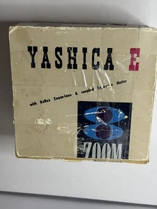 Yashica 8-E 8mm Vtg Reflex Zoom Movie Camera 12.5-37.5mm Lens Original Box - Picture 1 of 9