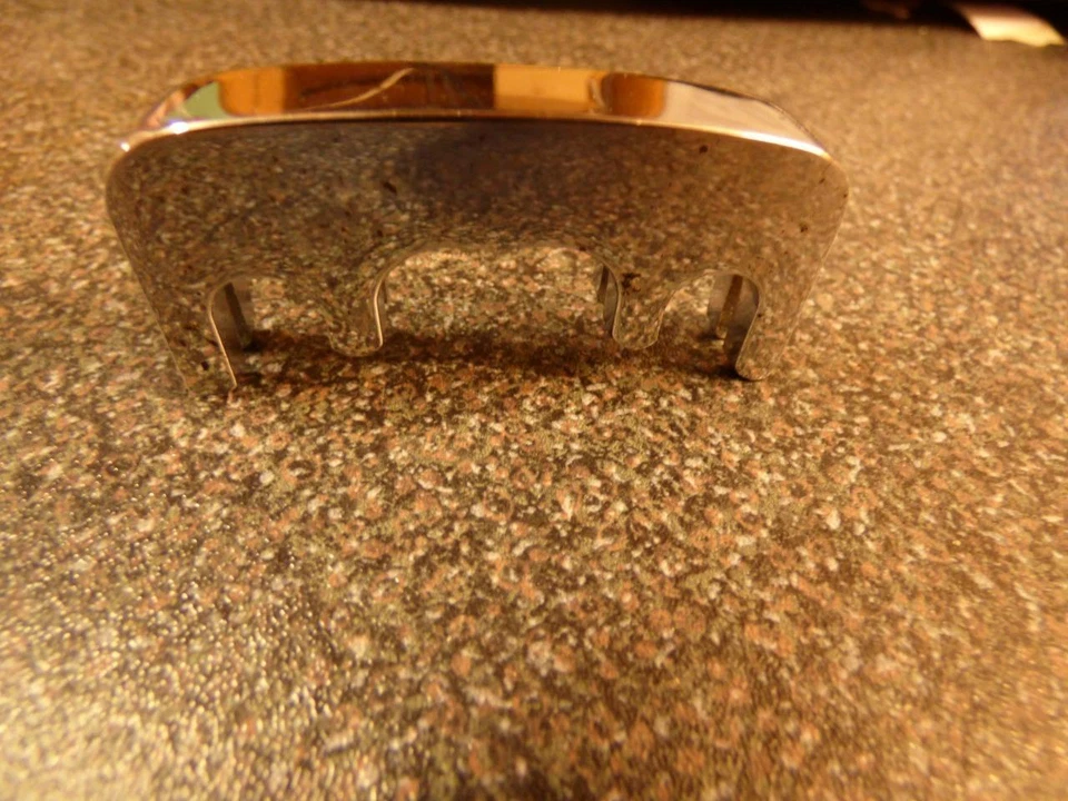 Metal. Cello Mute. Chrome Plated. Practice Mute for 4/4 & 3/4 Size Cello. 100g. - Image 1 of 1