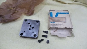 Vickers DGAM-01-40 Adapterplatte, NOS, F3 - Bild 1 von 5