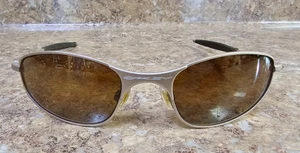 Gafas de sol Oakley A Wire gruesas vintage usadas (marcos dorados) - Imagen 1 de 8