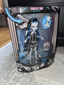 Monster High Reel Drama Frankie Stein Brand new in box IN HAND - Picture 1 of 3